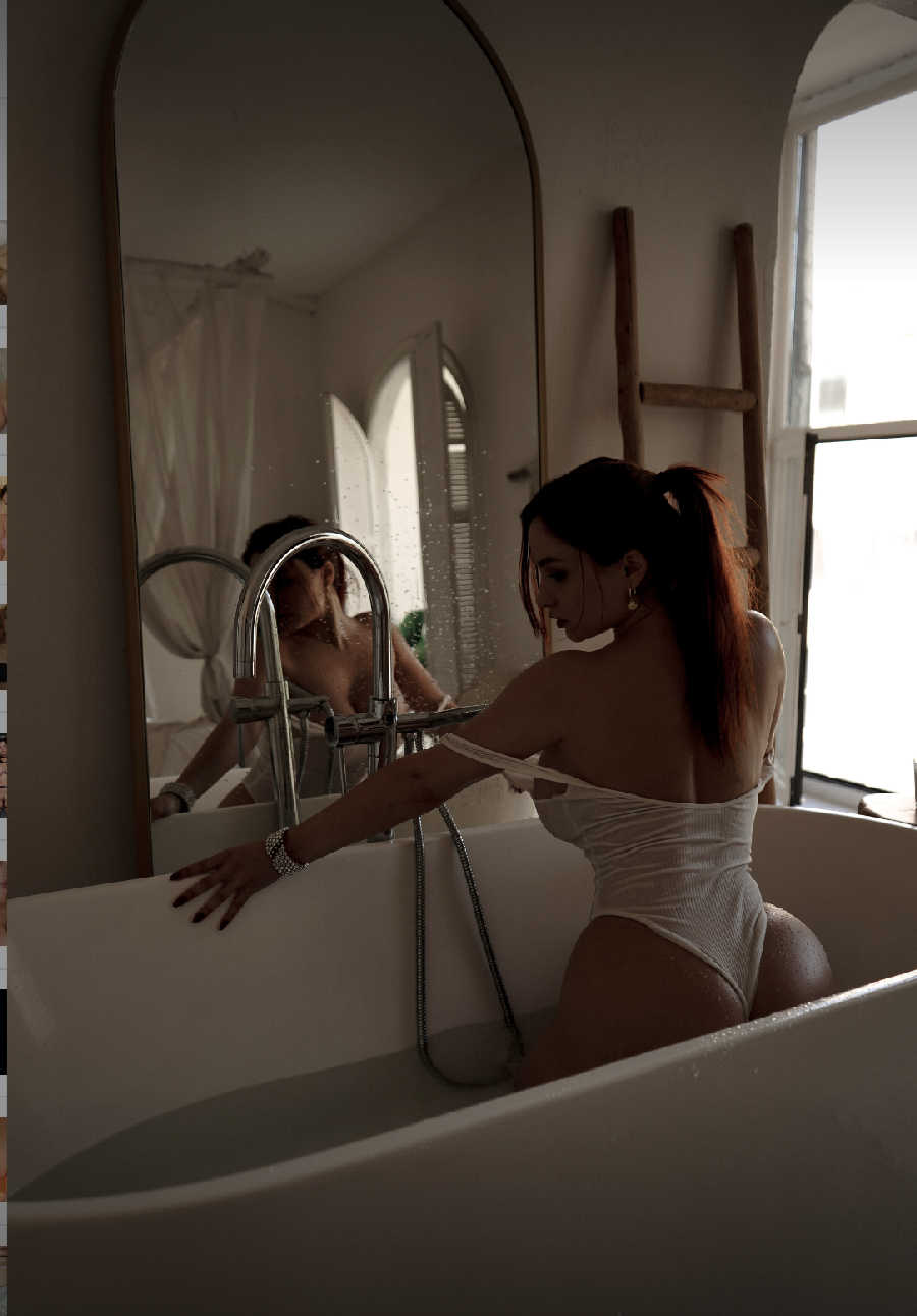 A playful frame from Miranda Faith nude — online in Ansan