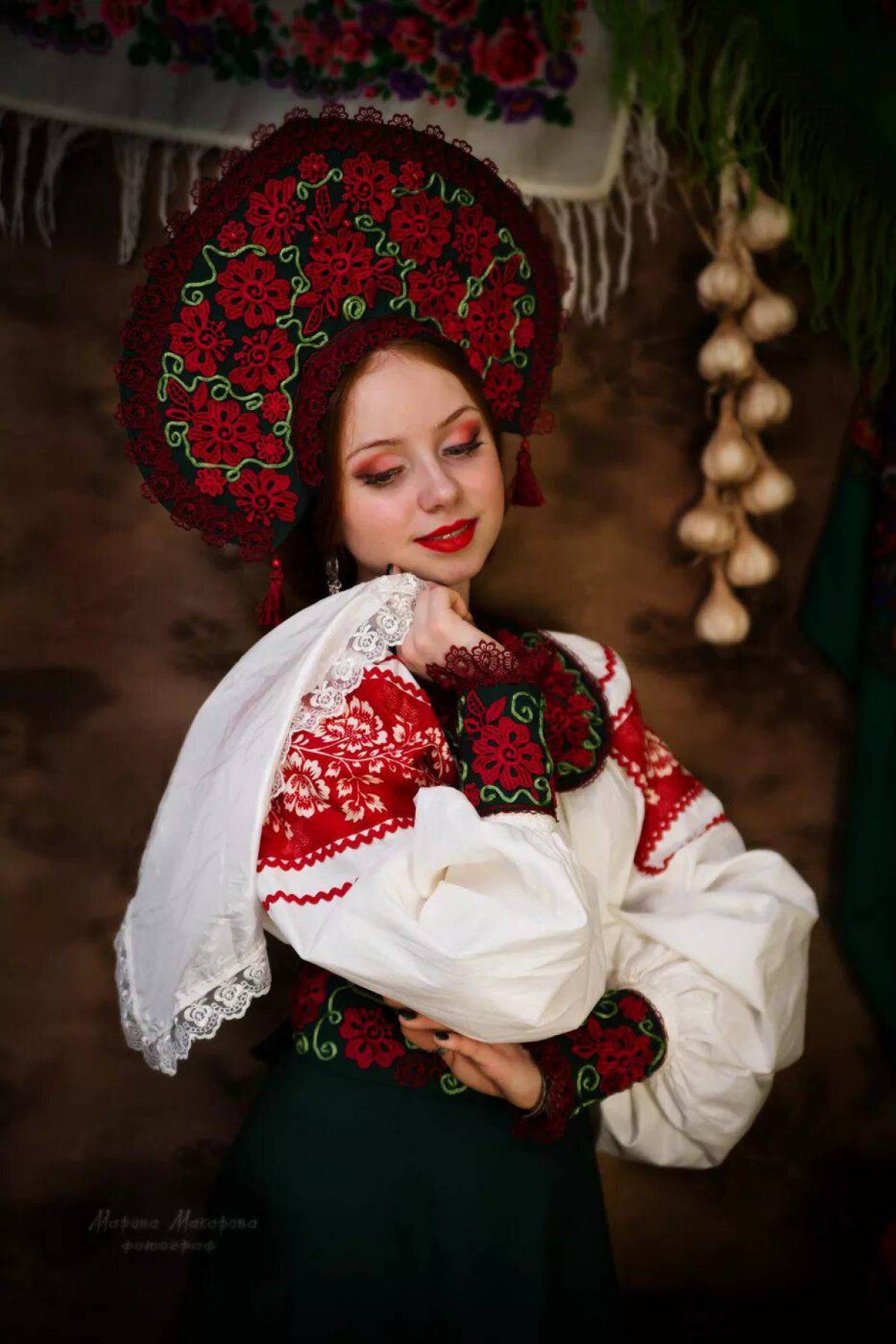 Women in Slavic costumes underwear in Ansan