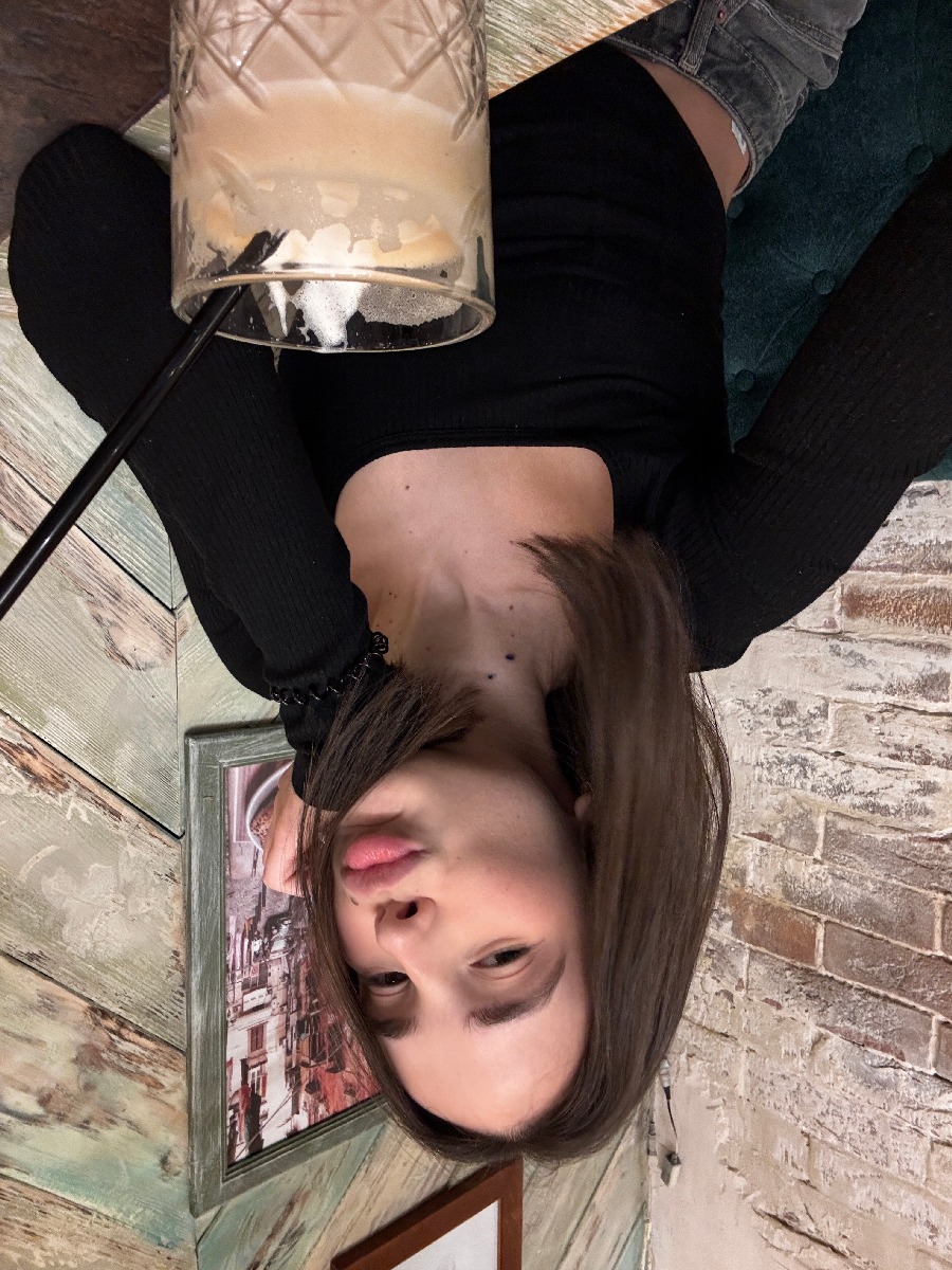 Fresh photos, fresh mood — Tina online in Ansan